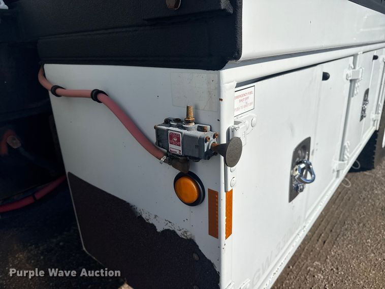 image for item EG1948 2007 Sterling Truck Acterra utility / service truck