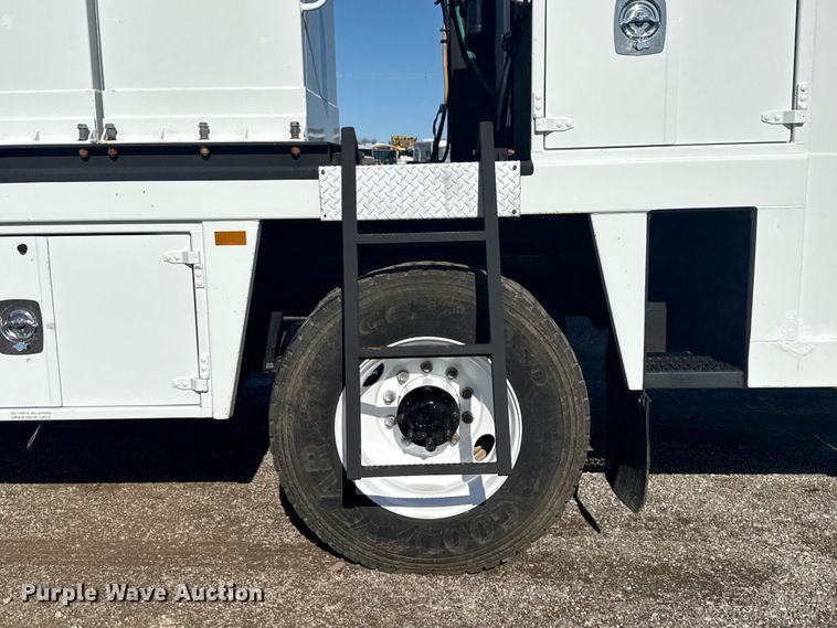 image for item EG1948 2007 Sterling Truck Acterra utility / service truck