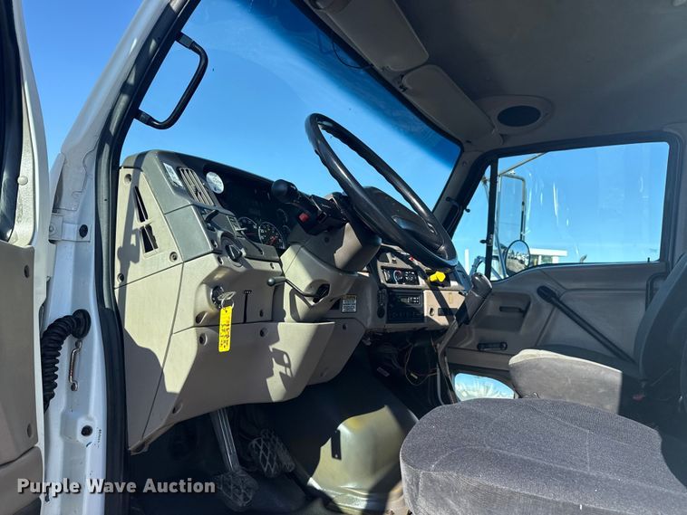 image for item EG1948 2007 Sterling Truck Acterra utility / service truck