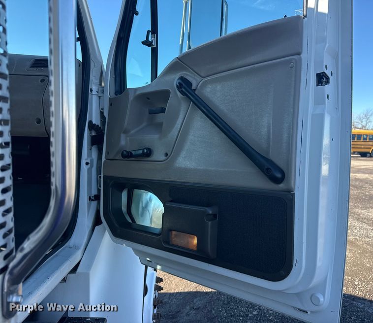 image for item EG1948 2007 Sterling Truck Acterra utility / service truck