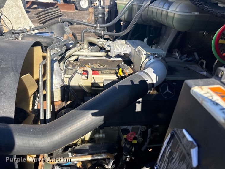 image for item EG1948 2007 Sterling Truck Acterra utility / service truck