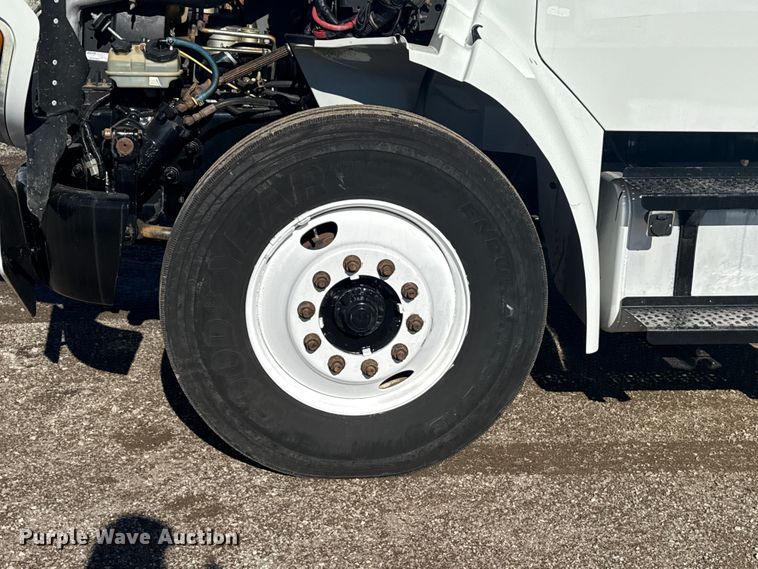 image for item EG1948 2007 Sterling Truck Acterra utility / service truck