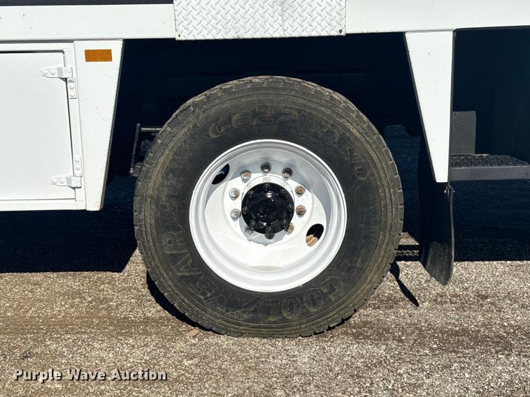 image for item EG1948 2007 Sterling Truck Acterra utility / service truck