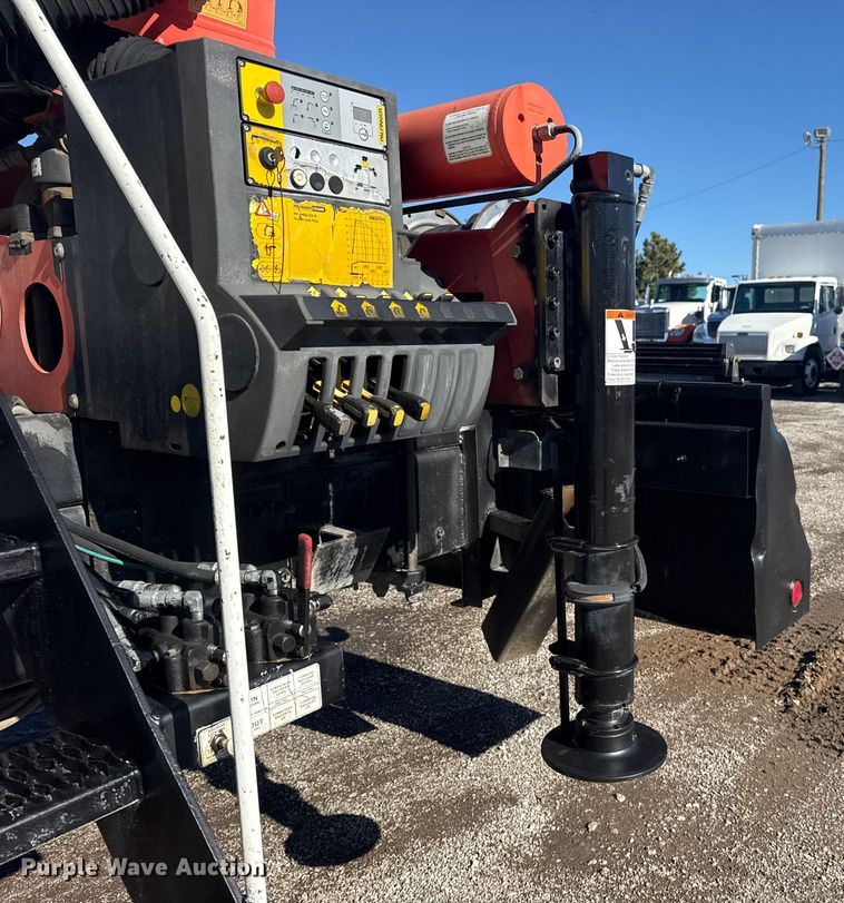 image for item EG1949 2012 Freightliner Business Class M2 crane truck