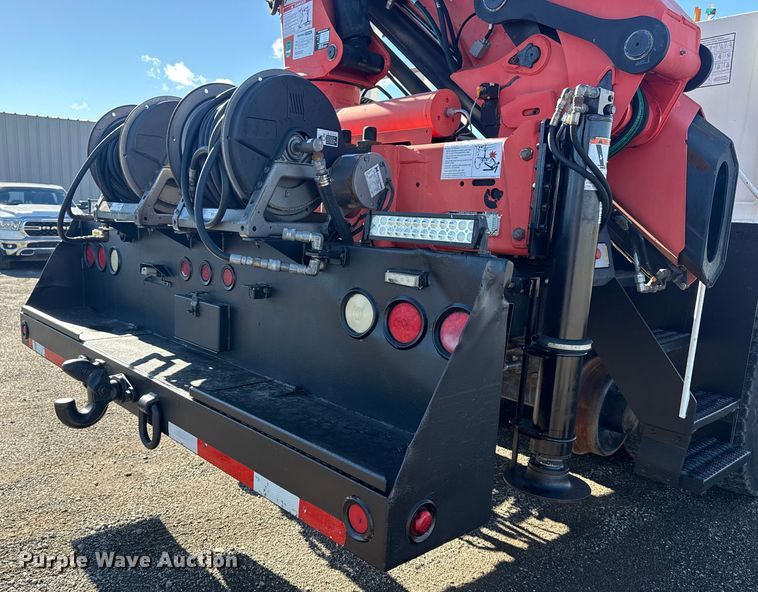 image for item EG1949 2012 Freightliner Business Class M2 crane truck