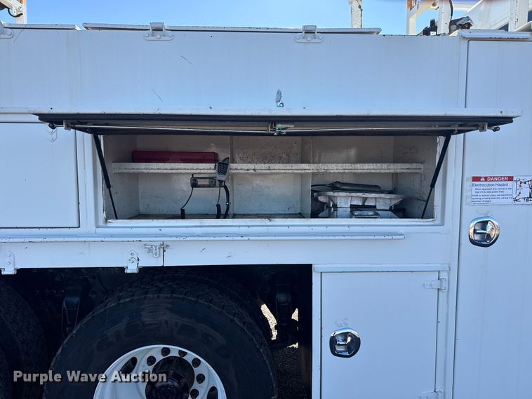 image for item EG1949 2012 Freightliner Business Class M2 crane truck