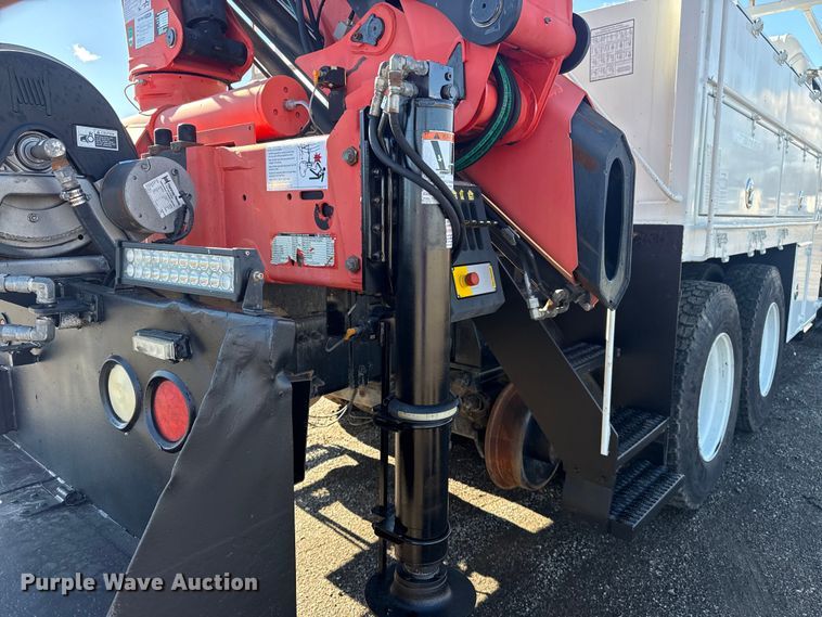 image for item EG1949 2012 Freightliner Business Class M2 crane truck