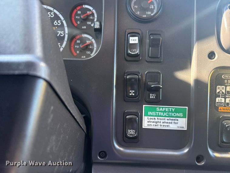 image for item EG1949 2012 Freightliner Business Class M2 crane truck