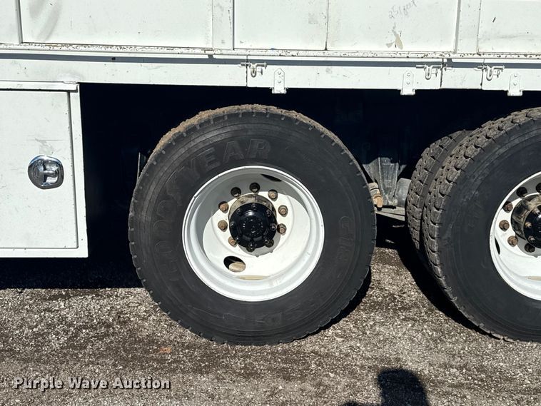 image for item EG1949 2012 Freightliner Business Class M2 crane truck