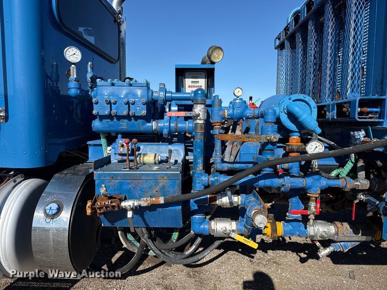 image for item EG1950 2014 Peterbilt 337 tank truck