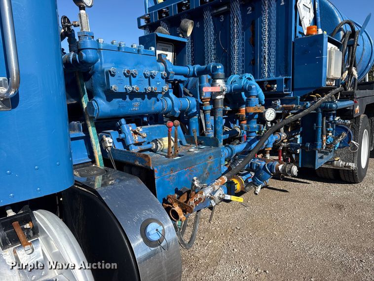 image for item EG1950 2014 Peterbilt 337 tank truck