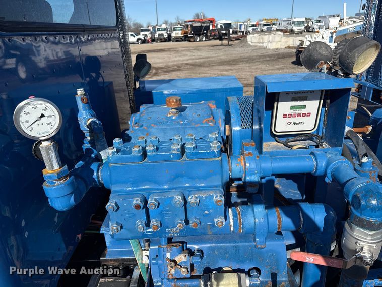 image for item EG1950 2014 Peterbilt 337 tank truck