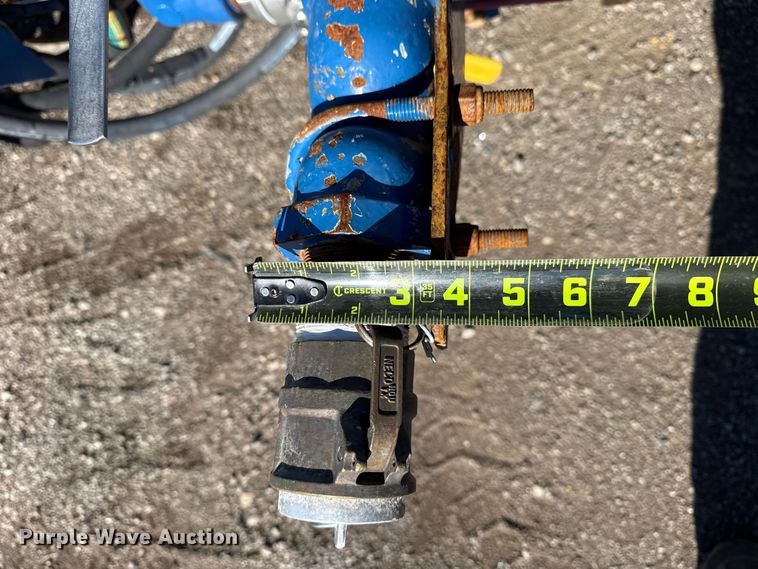 image for item EG1950 2014 Peterbilt 337 tank truck