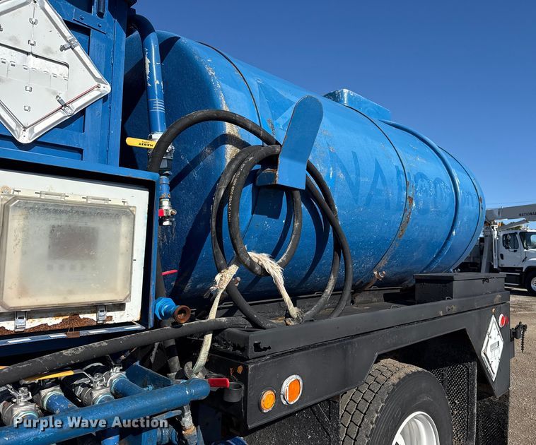 image for item EG1950 2014 Peterbilt 337 tank truck