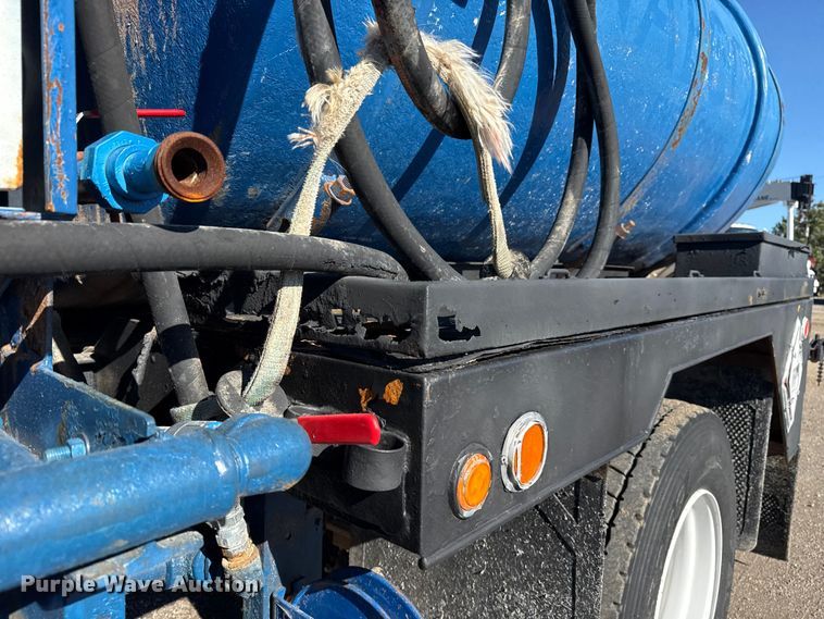 image for item EG1950 2014 Peterbilt 337 tank truck