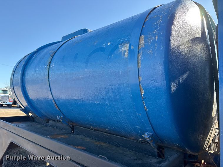 image for item EG1950 2014 Peterbilt 337 tank truck