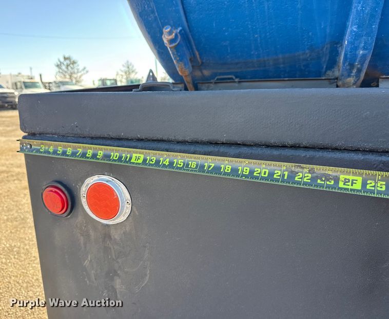 image for item EG1950 2014 Peterbilt 337 tank truck