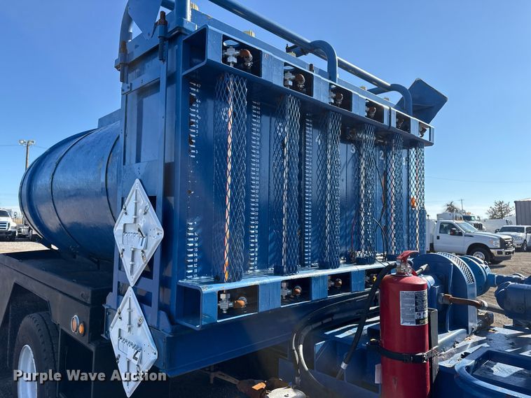 image for item EG1950 2014 Peterbilt 337 tank truck