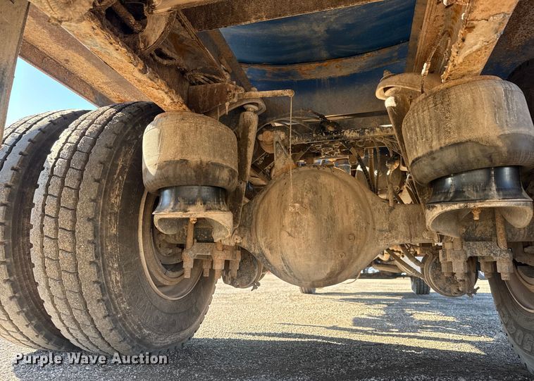 image for item EG1950 2014 Peterbilt 337 tank truck