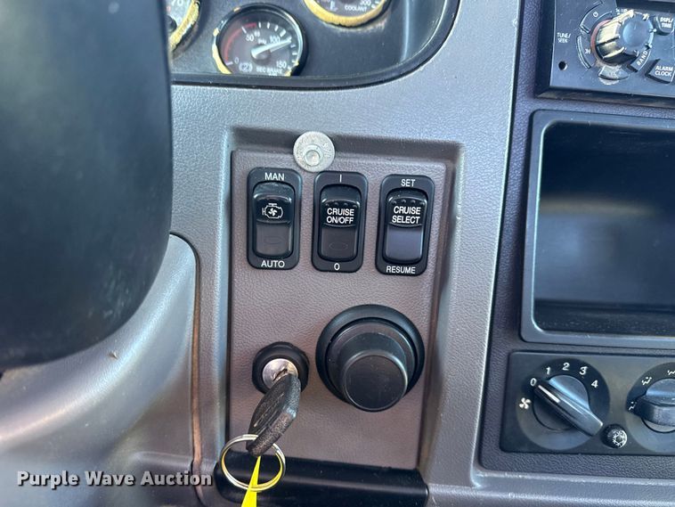 image for item EG1950 2014 Peterbilt 337 tank truck