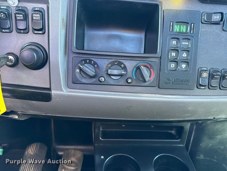 image for item EG1950 2014 Peterbilt 337 tank truck