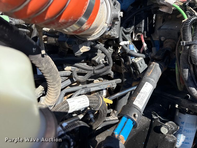 image for item EG1950 2014 Peterbilt 337 tank truck