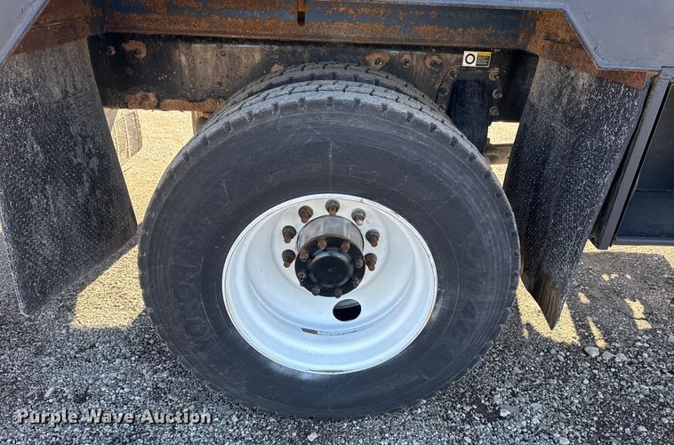 image for item EG1950 2014 Peterbilt 337 tank truck