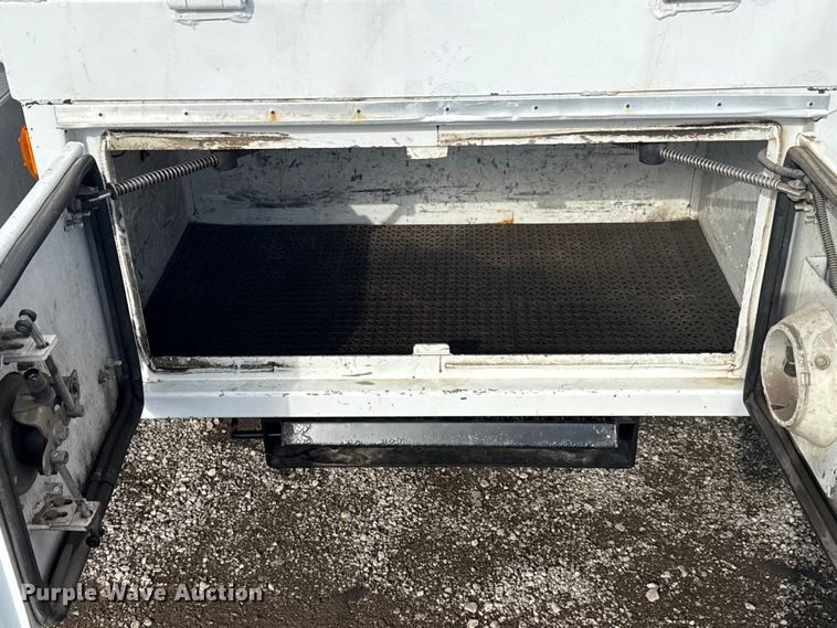 image for item EG1951 2015 Freightliner Business Class M2 utility / service truck