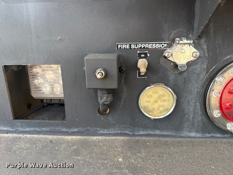 image for item EG1951 2015 Freightliner Business Class M2 utility / service truck