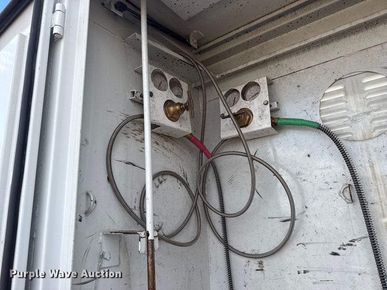 image for item EG1951 2015 Freightliner Business Class M2 utility / service truck