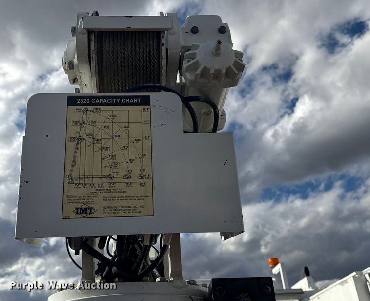 image for item EG1951 2015 Freightliner Business Class M2 utility / service truck