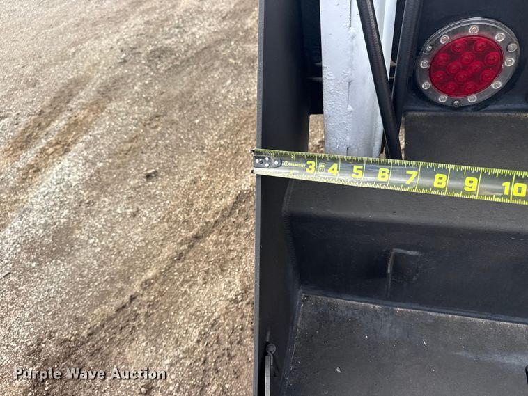 image for item EG1951 2015 Freightliner Business Class M2 utility / service truck