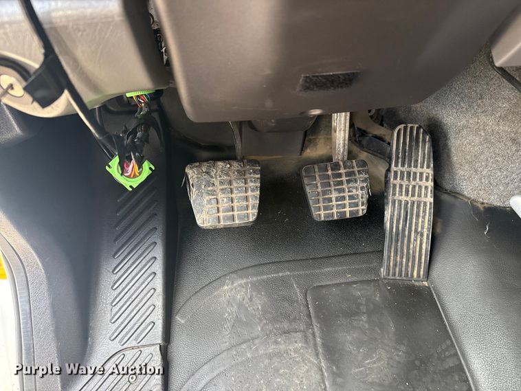 image for item EG1951 2015 Freightliner Business Class M2 utility / service truck