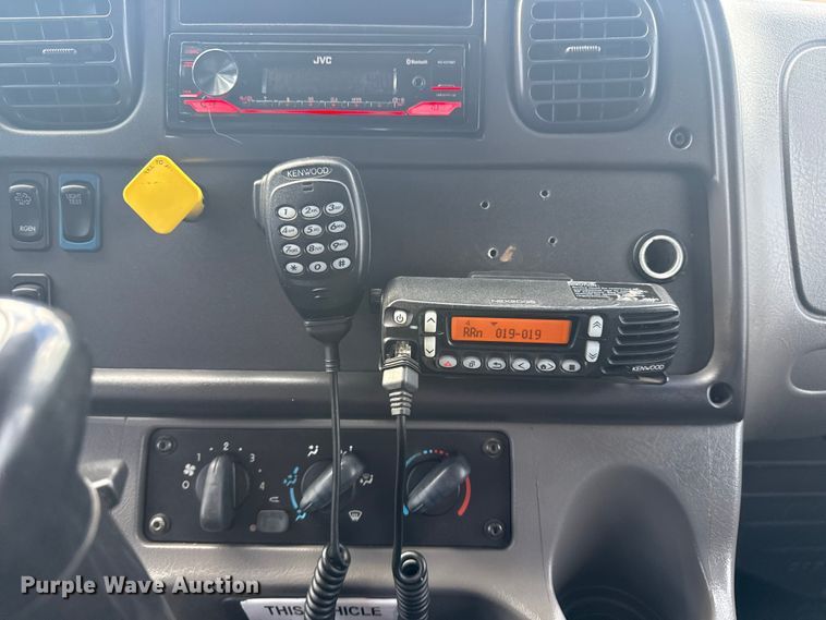 image for item EG1951 2015 Freightliner Business Class M2 utility / service truck