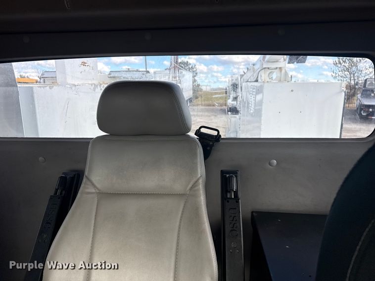 image for item EG1951 2015 Freightliner Business Class M2 utility / service truck