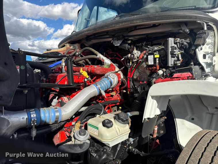 image for item EG1951 2015 Freightliner Business Class M2 utility / service truck