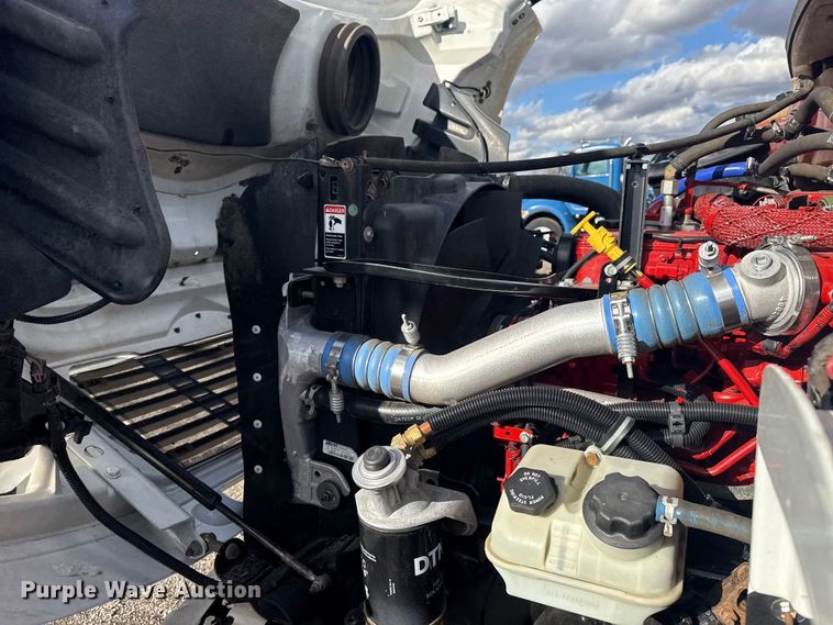 image for item EG1951 2015 Freightliner Business Class M2 utility / service truck