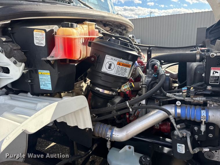 image for item EG1951 2015 Freightliner Business Class M2 utility / service truck