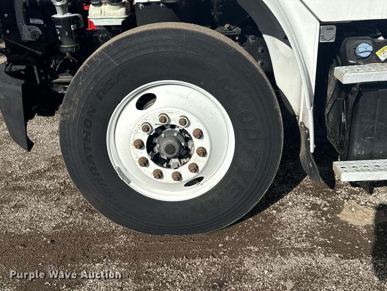 image for item EG1951 2015 Freightliner Business Class M2 utility / service truck