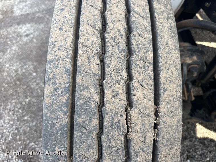 image for item EG1951 2015 Freightliner Business Class M2 utility / service truck