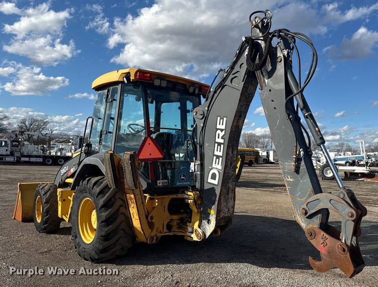 image for item EG1952 John Deere 310J backhoe