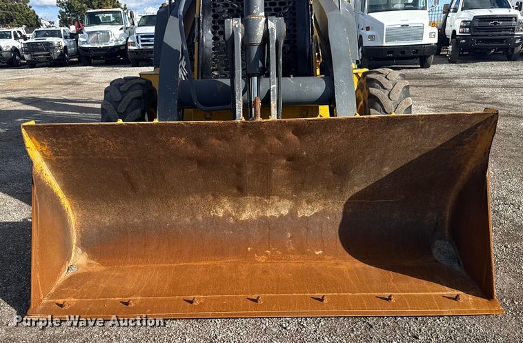 image for item EG1952 John Deere 310J backhoe