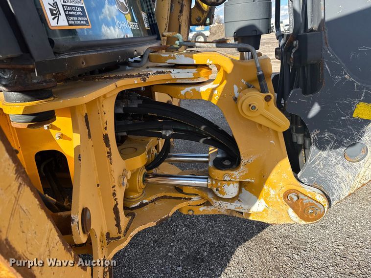 image for item EG1952 John Deere 310J backhoe