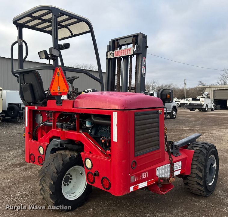 image for item EG1955 2011 Moffett M55.4 forklift