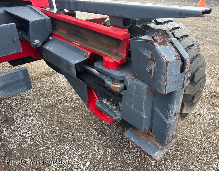 image for item EG1955 2011 Moffett M55.4 forklift