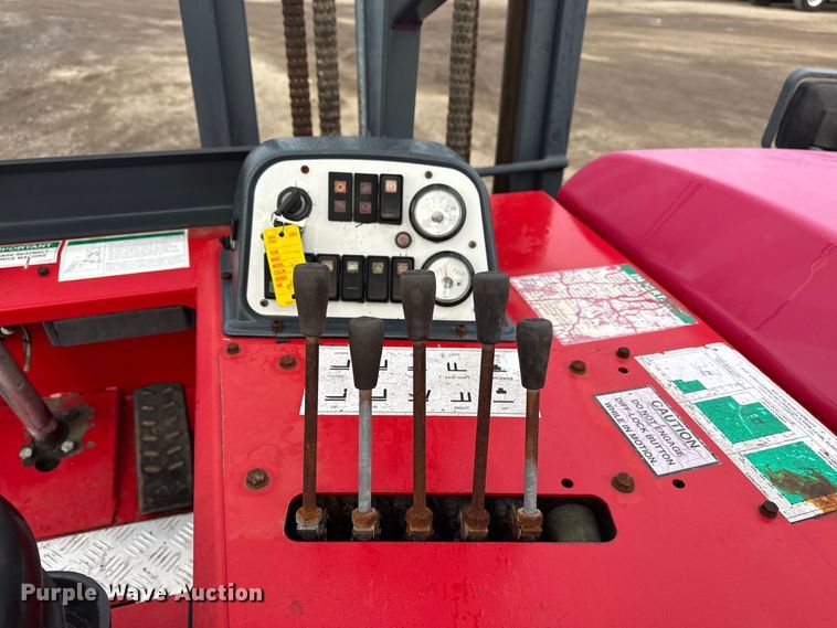 image for item EG1955 2011 Moffett M55.4 forklift