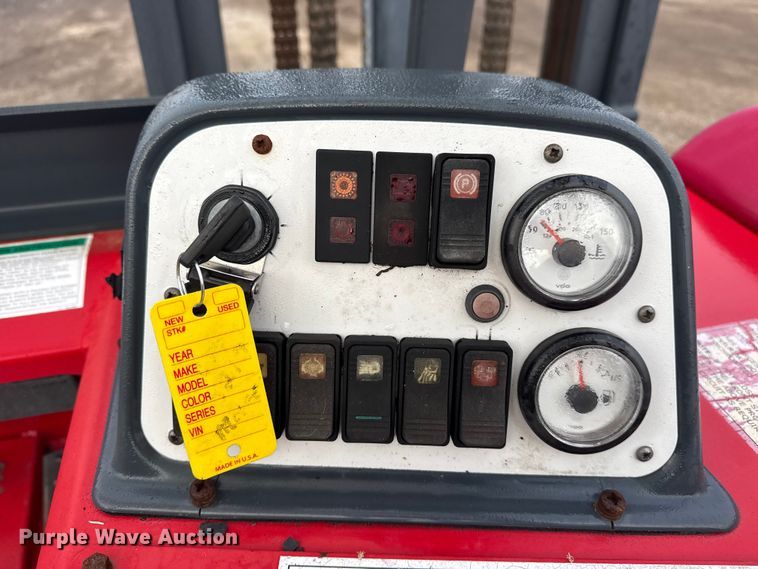 image for item EG1955 2011 Moffett M55.4 forklift