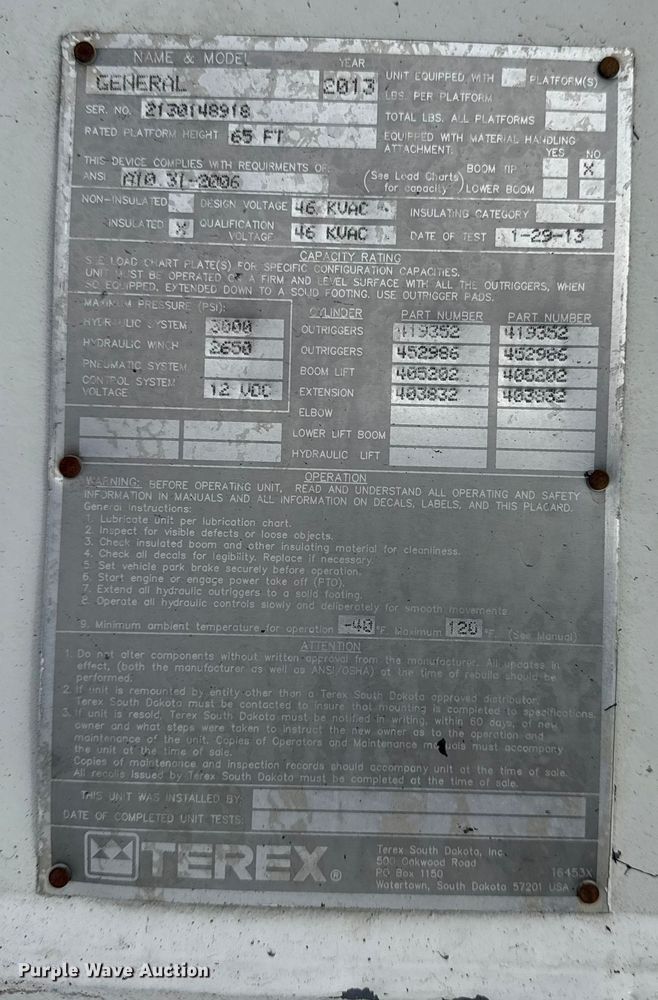 image for item EG1956 2014 International 7600 digger derrick truck