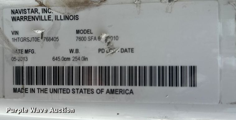 image for item EG1956 2014 International 7600 digger derrick truck