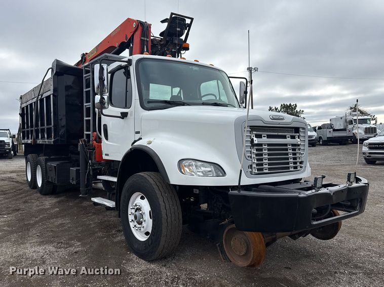image for item EG1958 2007 Freightliner Business Class M2 grapple truck